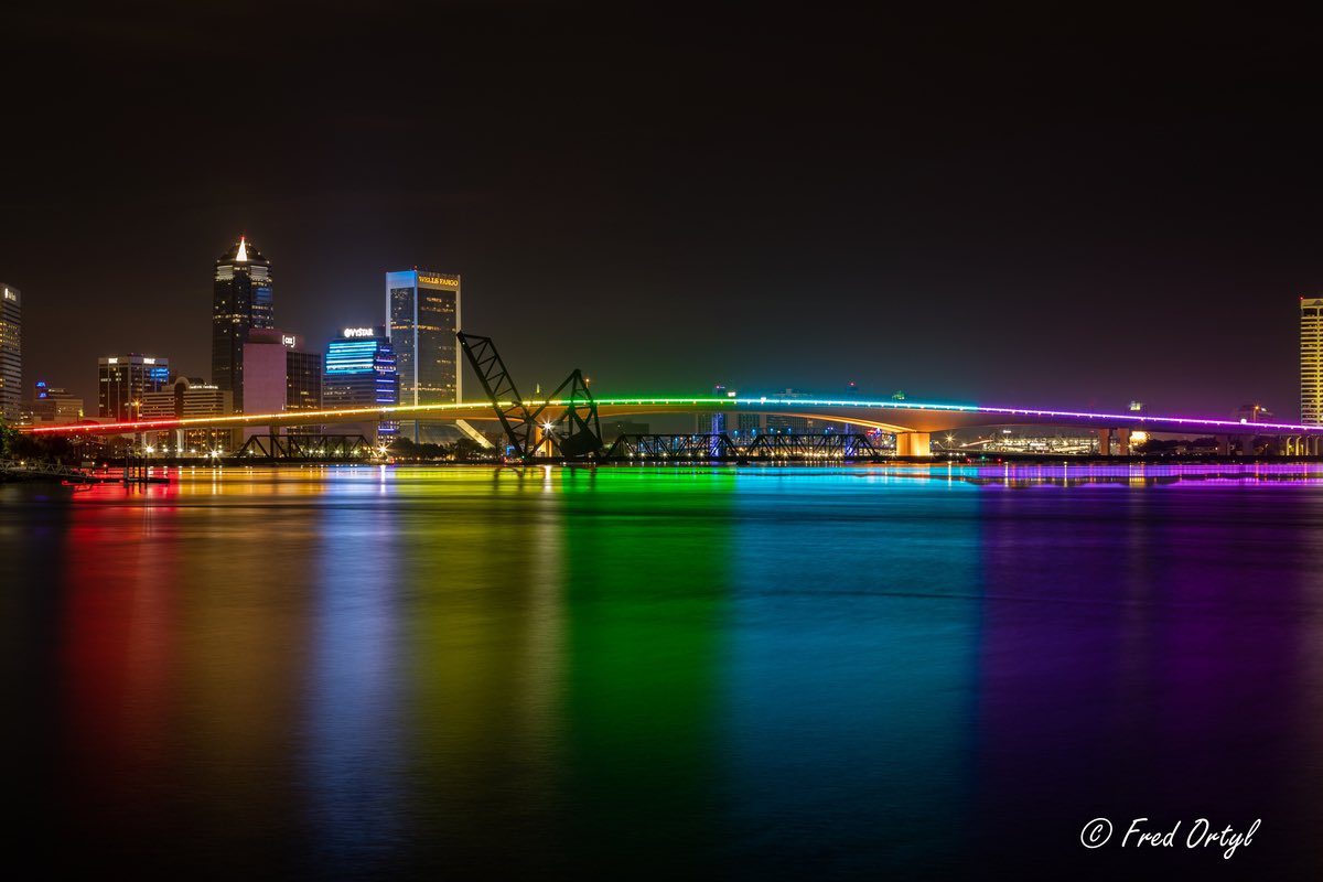 JTAFLA's tweet image. In honor of Pride Month, the Acosta Bridge will be lit through Sunday, June 11 in Downtown Jacksonville.