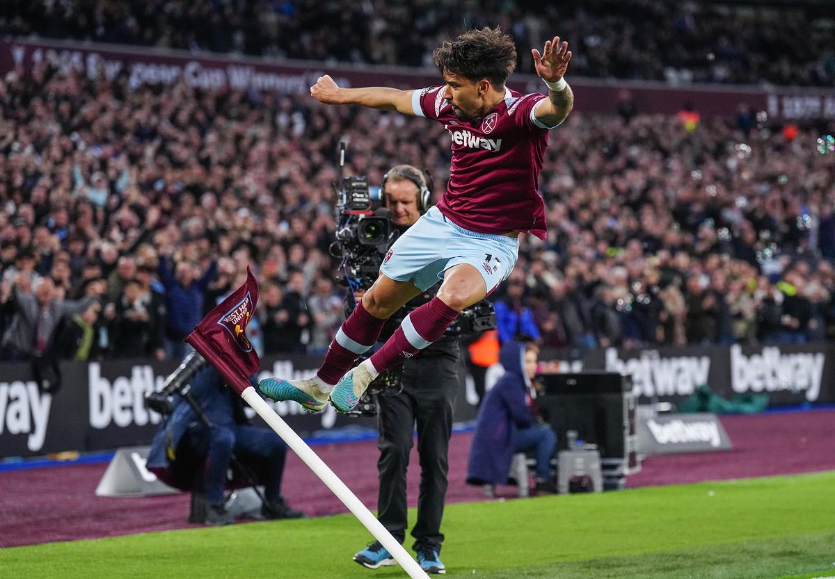fla_infos's tweet photo. West Ham vence a Fiorentina na final da Conference League e Paquetá conquista seu primeiro título na Europa 🏆🎖️ https://t.co/Uoi5YzDOvJ