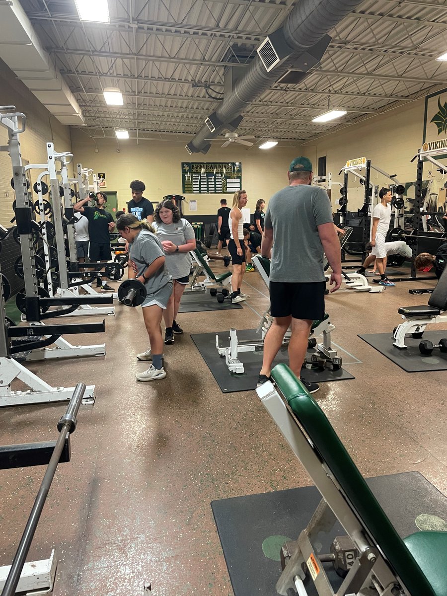 ParkviewBBALL's tweet photo. Another great day at Viking Force.  82 athletes decided to do something today to get better.  ALL Parkview athletes are welcome to join. #OneFamily #BeParkview https://t.co/smZ6Q2Abi9