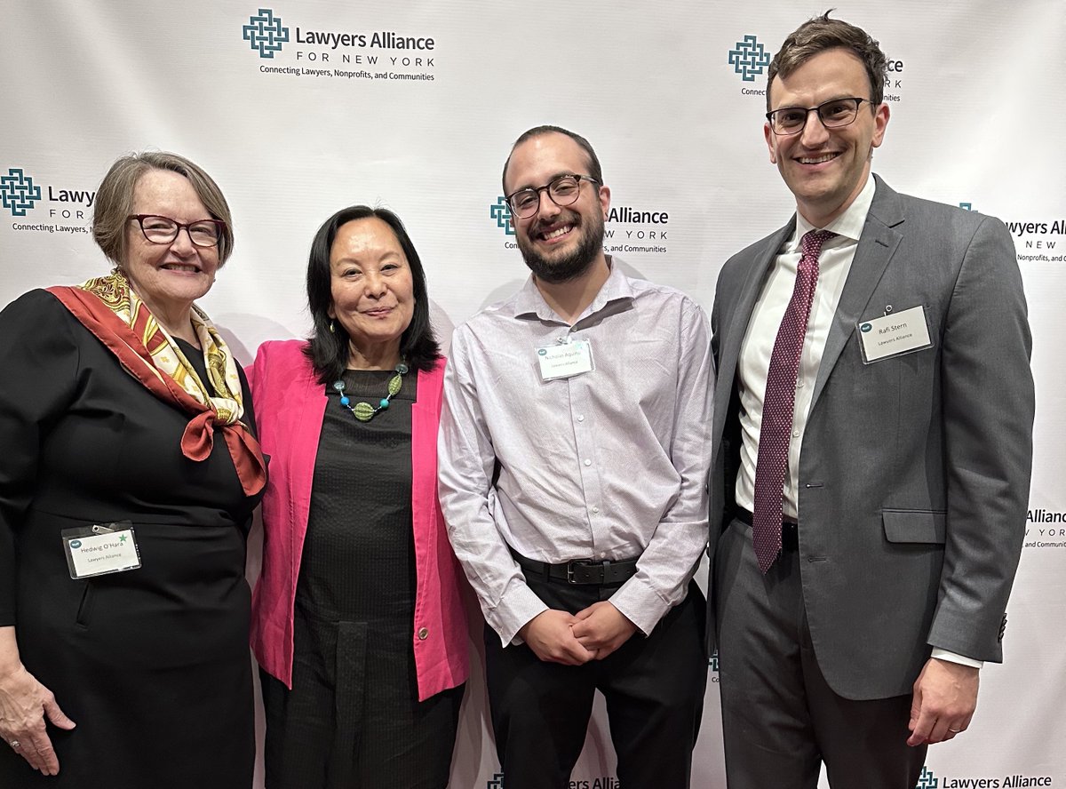 Inspiring evening last night at the @LawyersAlliance Business Law & Leadership Gala! Congratulations to honorees Isabel Ching of @HamiltonMadison House, Mike McDonnell of @NewYorkLife & Susanne Clark of Centerbridge Partners. Great to see friends from @Debevoise & Plimpton too!