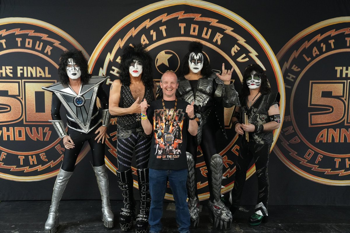 To say this is one of the happiest moments of my life is an understatement #dreamscancometrue @kiss