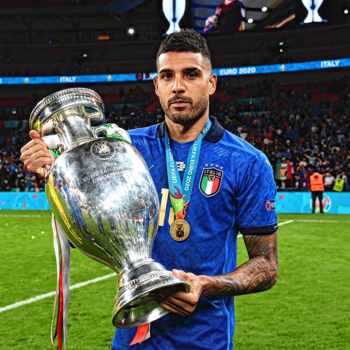 …and here’s first player ever to win all five UEFA competitions ✨

🏆 Champions League 2021
🏆 Europa League 2019
🏆 Conference League 2023
🏆 Super Cup 2021
🏆 EURO 2020 

Emerson Palmieri 🎩