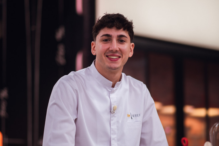 750Grammes's tweet photo. Top Chef 14 : C'est Hugo Riboulet, le chef de 23 ans, qui remporte l'édition 2023 de #TopChef ! 👏🏆 https://t.co/wJKcrIuLnG