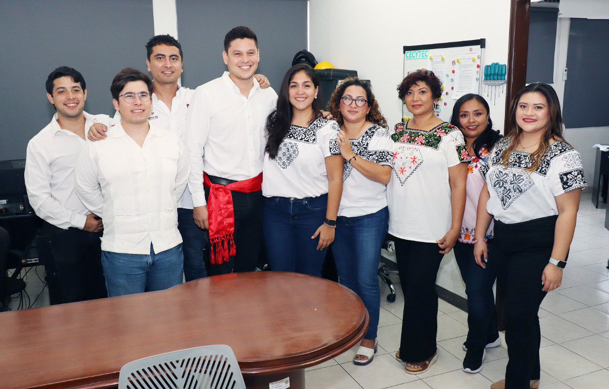 cecytecampeche's tweet photo. La Familia #CECyTEC porta con orgullo el traje típico Campechano
Nos sentimos honrados de recibir a las y los participantes del #CongresoMexicanoDelPetróleo
¡Bienvenidos a #Campeche! @LaydaSansores @magyduarte @ccecyte https://t.co/LoMP07tU4r