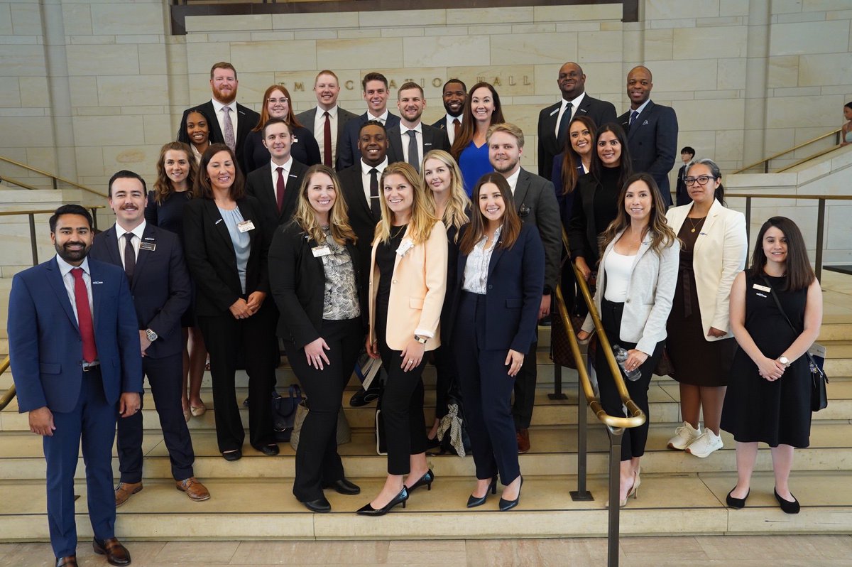 NBAA's tweet photo. Thank you to all our #NBAAYoPro Council members who spent time today advocating or the future of #bizav! https://t.co/hffHu4oGkR