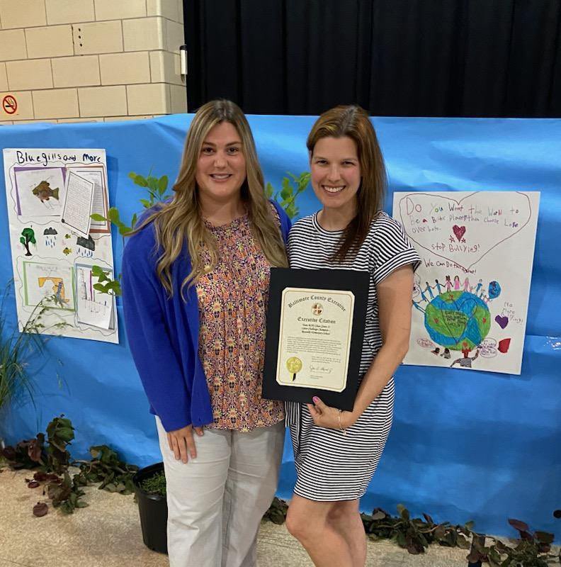 MrsMagillBCPS's tweet photo. Shout out to Mrs Whiteley and Mrs Askine for representing @RossvilleElem today. Thank you to all the teachers and scholars that participated in the #CleanGreen15 Liter Challenge!! 🌎 🗑 🌳 @KJenningsJr @KelbaughKathy https://t.co/jN242hvNZ2