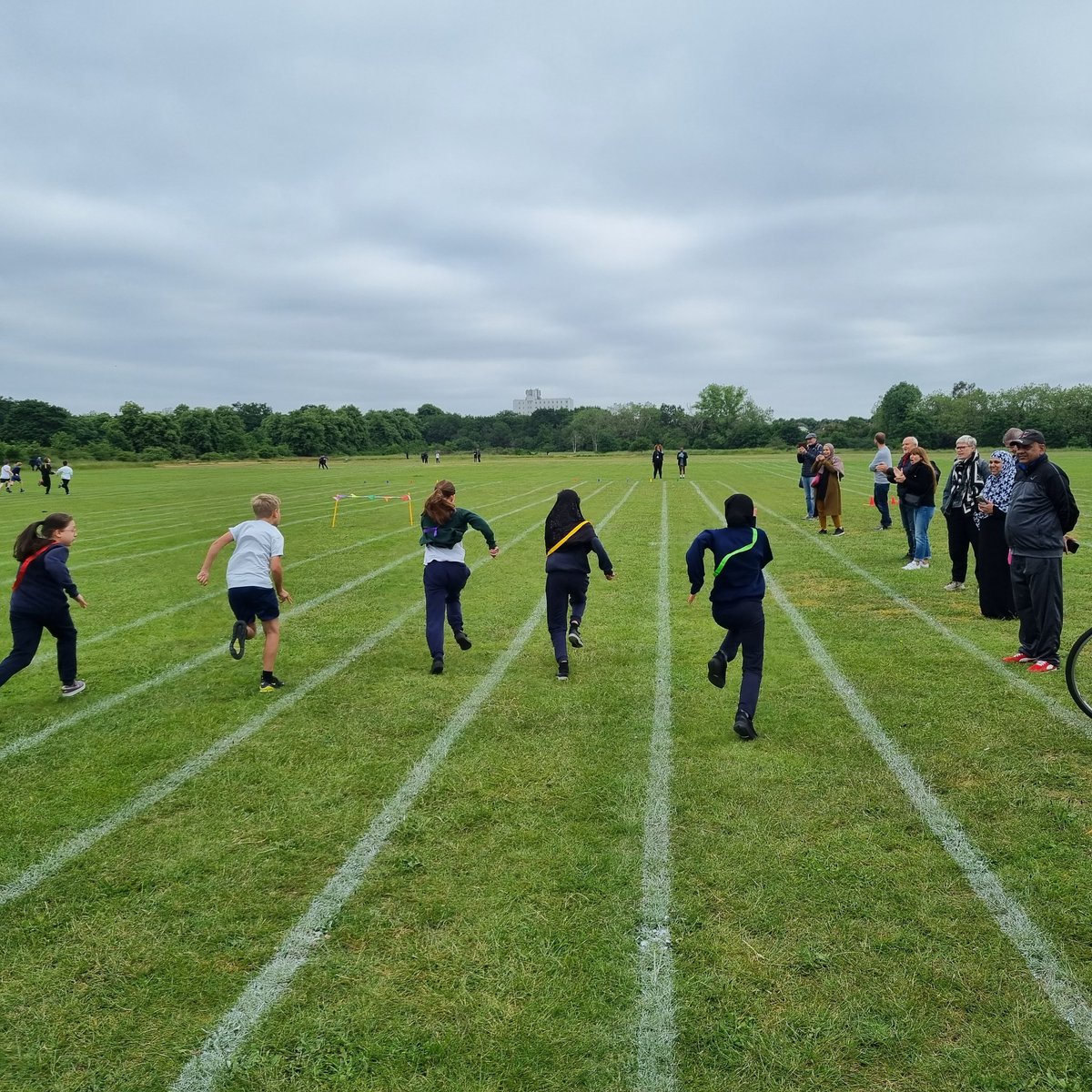 Key Stage 2 Sports day this morning on the beautiful Wanstead Flats - resilience, challenges, determination #Proud2beGT