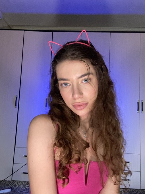 Hello ) https://t.co/2H9hc1VsVI