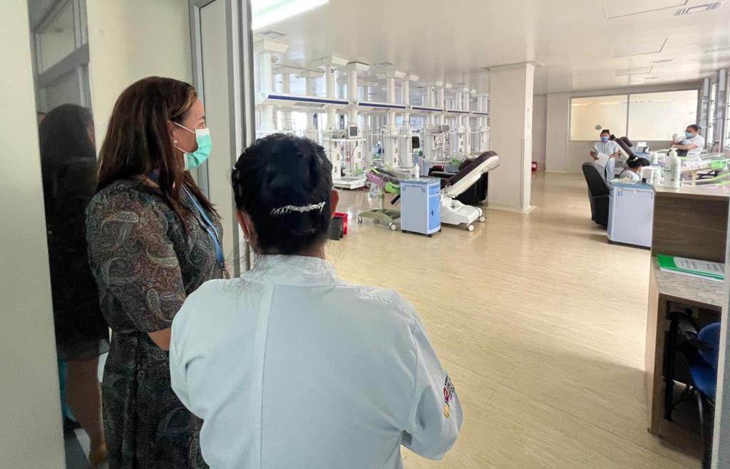 Gracias a la gestión de la <a href="/Vice_Ec/">Vicepresidencia</a> nuestro Hospital recibió la donación de la empresa <a href="/Colineal_ec/">COLINEAL</a> de sillones ergonómicos que serán ubicados en el servicio de Neonatología.

La donación nos permite continuar con el fomento del plan canguro y la lactancia materna.

<a href="/Salud_Ec/">Ministerio de Salud Pública 🇪🇨</a>