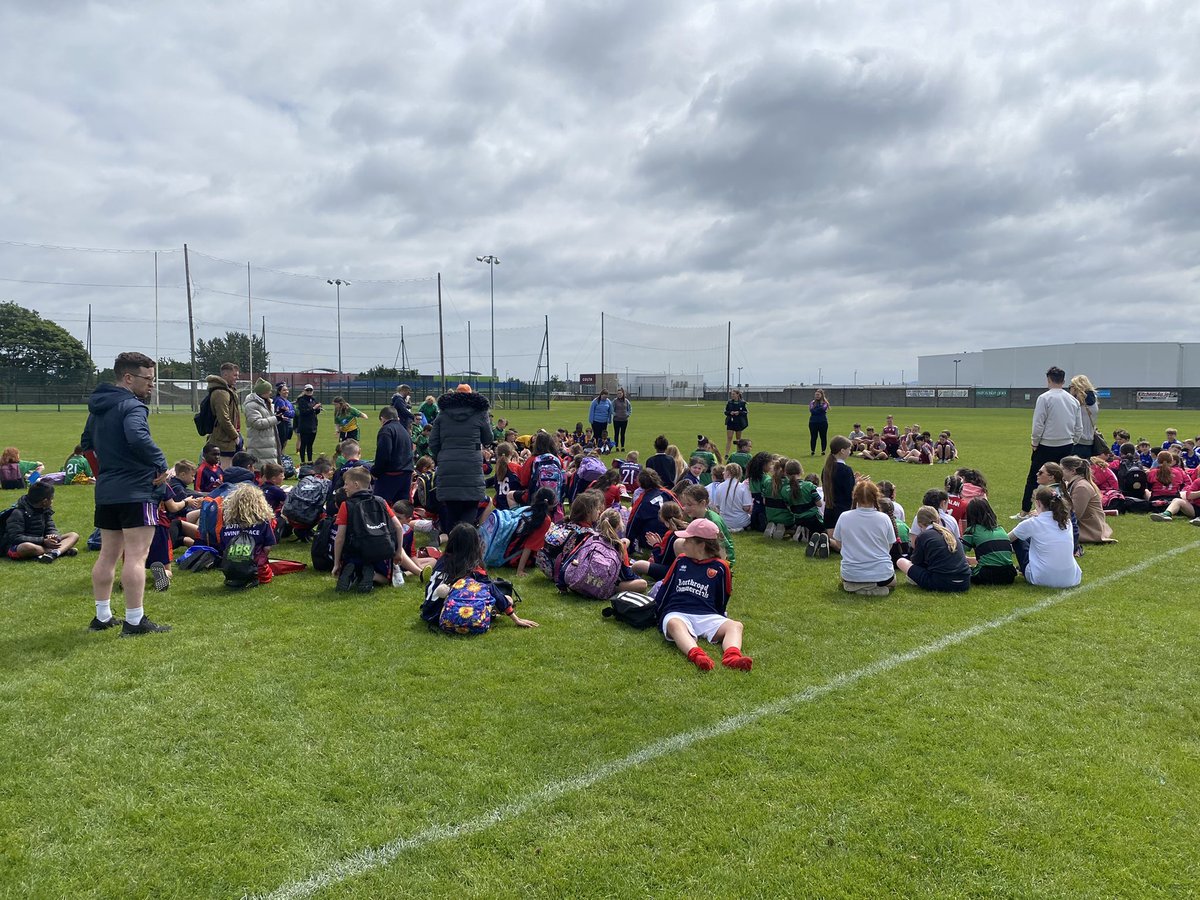 Laura Carolan tweet media