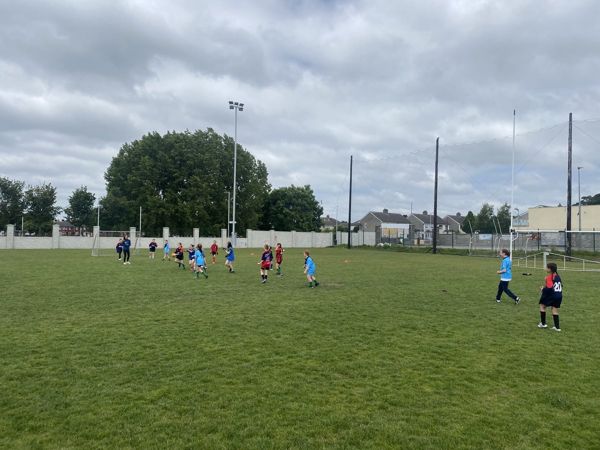 Laura Carolan tweet media