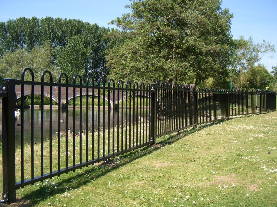 fenceways's tweet image. Security Fencing #securityfencing #industrialfencing #shoolfencing #playgroundfencing #manchester #liverpool #cheshire #sttockport #fencingsuppliers #fencingdeliveries #gardenfencing #fenceways