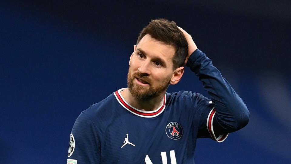 TrungTPhan's tweet photo. Here’s a wild stat on Messi to Inter Miami.

Messi sold more PSG jerseys last year ($130m) than total revenue for the top-earning MLS team, LAFC ($116m). https://t.co/ig98v3uSzY