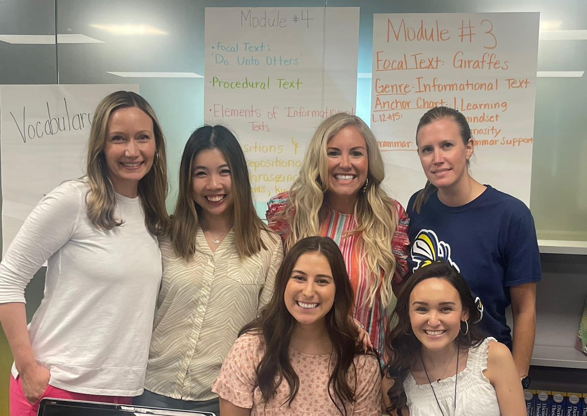 _misskkennedy's tweet photo. HMH PD training today 📚 @SEREbulldogs #bulldogs4kindness #SEREproud https://t.co/gJe7ZU62Vn