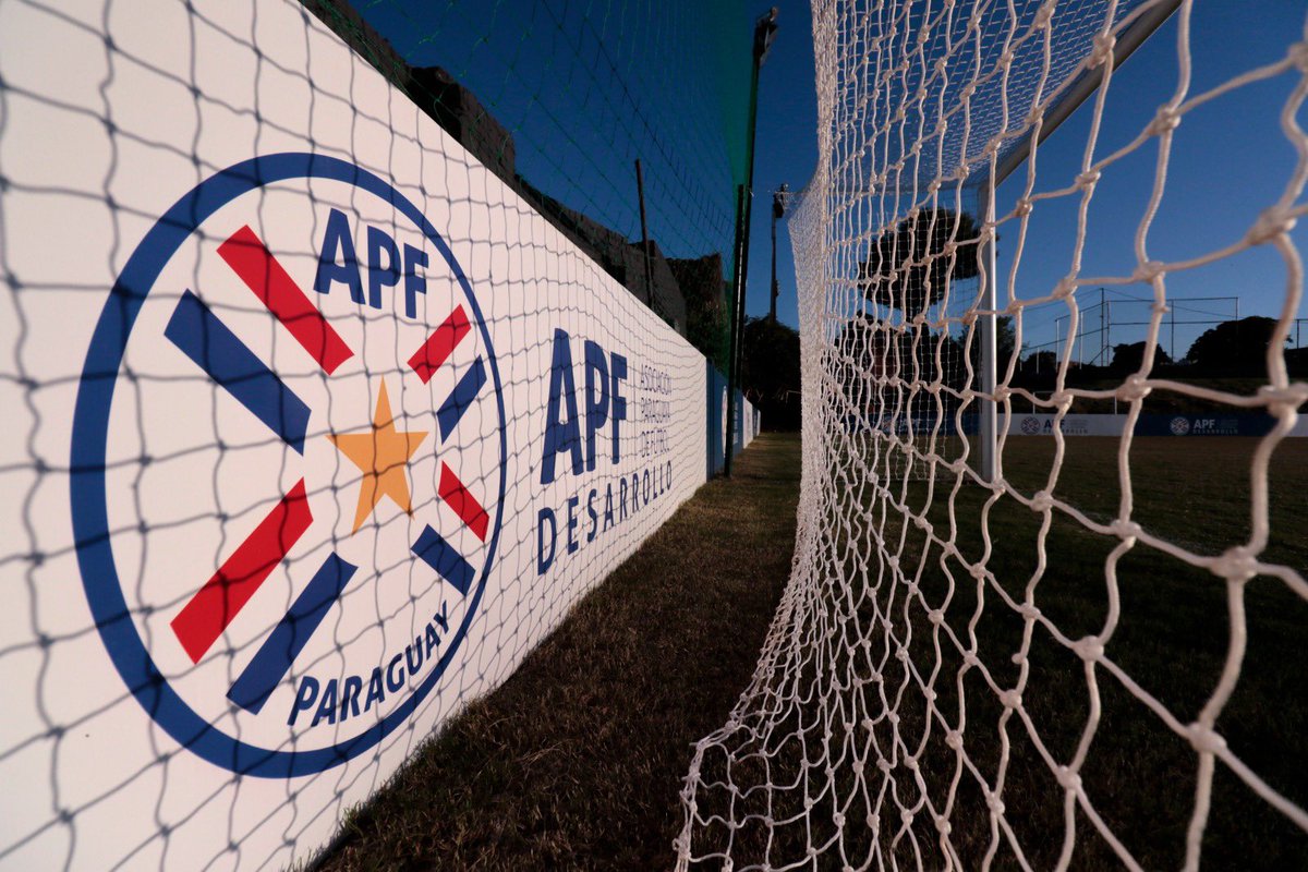 APFOficial's tweet photo. ✅ Levantando Clubes 3.0
▶️ Se llevan a cabo los trabajos de remodelación y renovación en el campo auxiliar del Club River Plate.
Conocé todas las obras que se están realizando en esta institución: https://t.co/YTlRlVDGLC
#APFConstruye 🏗 https://t.co/CUv3m3OkfR