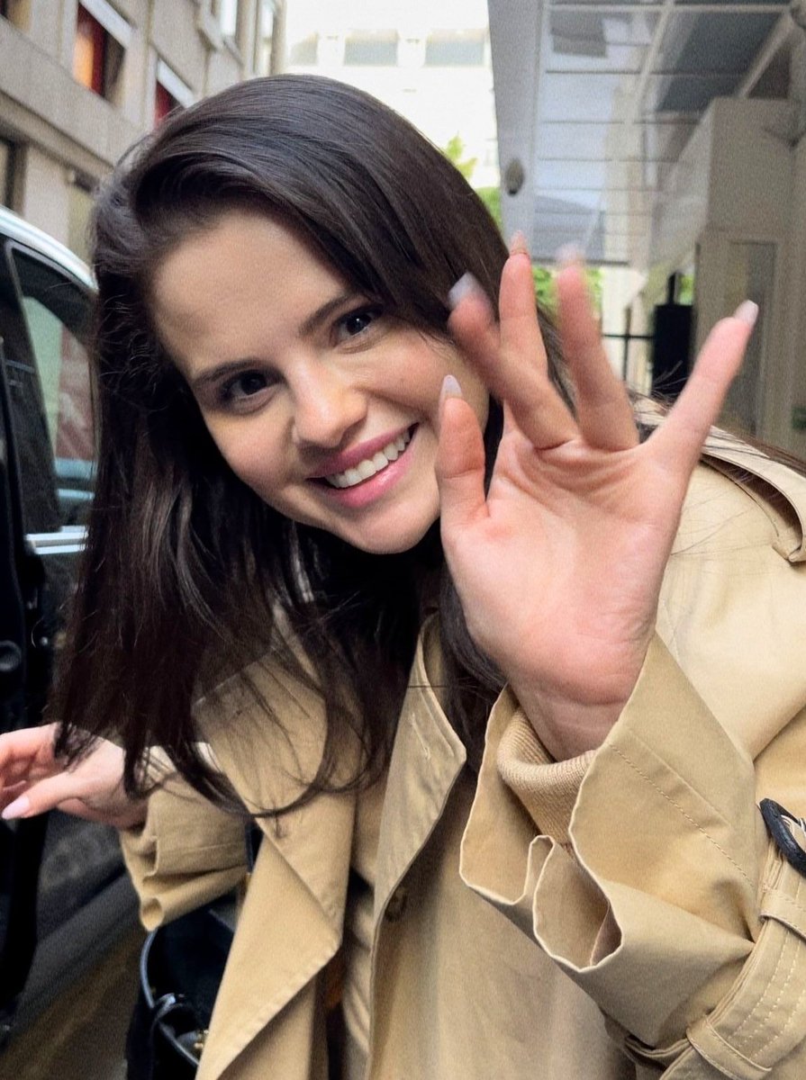 jo on Twitter "the prettiest girl"