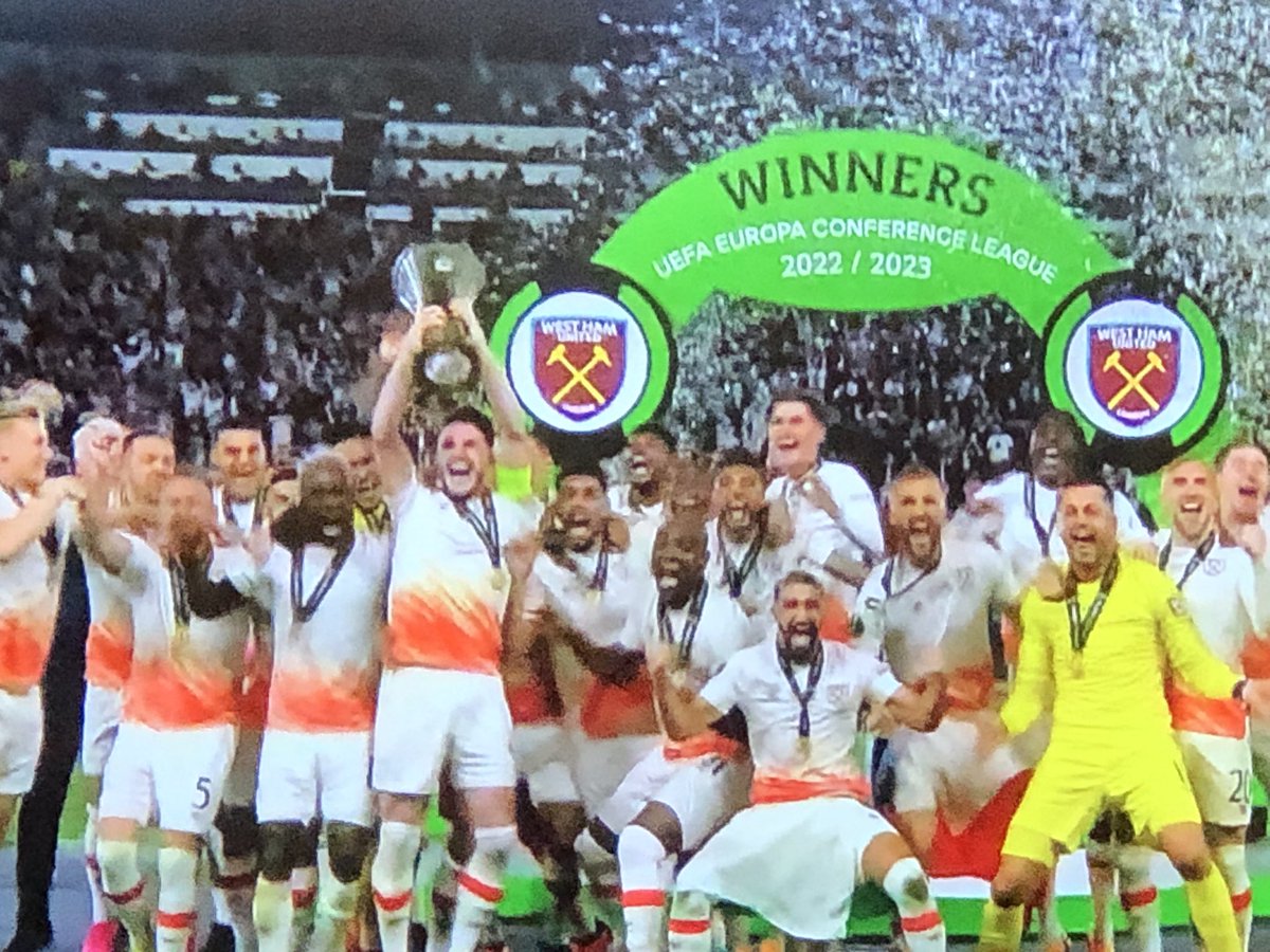 Jeremy Nicholas tweet media