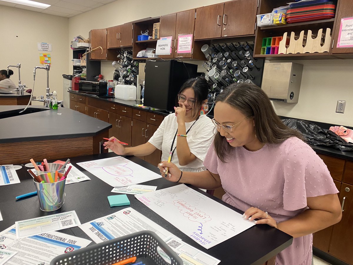 DebbiePerez80's tweet photo. We’ve got vision, yes we do.  Humble ISD teachers create a vision board for high quality instruction during Summer PL @HumbleISD_PL  @HumbleISD #HumbleConnections #HumbleISD_TandL https://t.co/yyu5mk2QVb