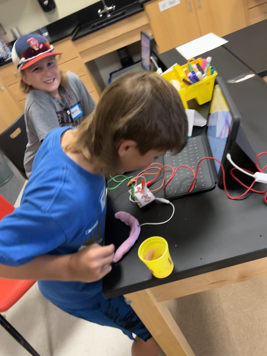 Kayla Engel tweet media