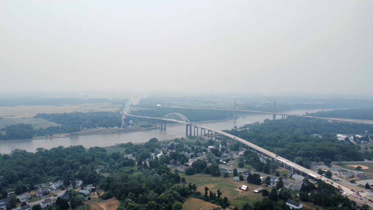 _emmaamelia's tweet photo. The haze in St. George’s, Delaware. Air quality warnings for our area. #wildfires #WildfireSmoke https://t.co/FCARN15OQj