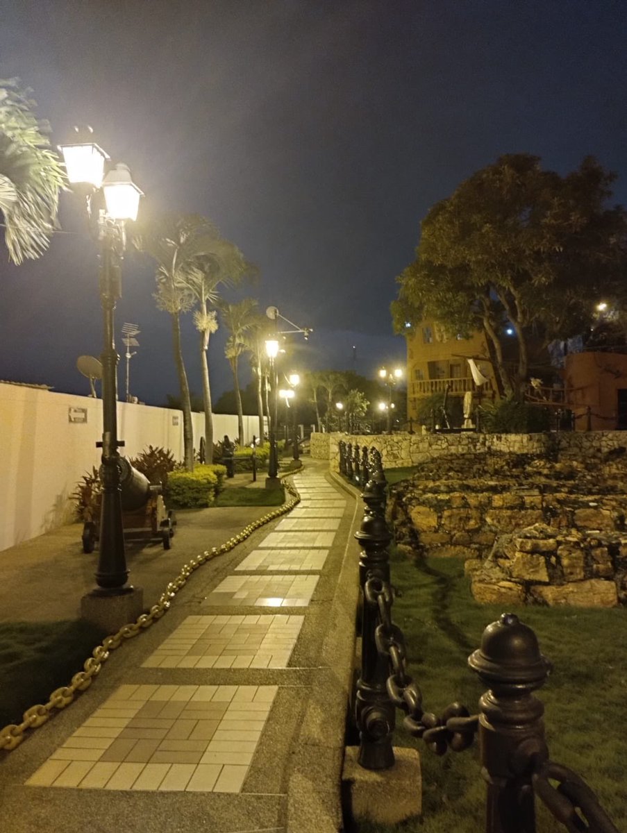 Muy Ilustre Municipio de Guayaquil on Twitter "La Fundación gyesigloxxi realizó la reparación