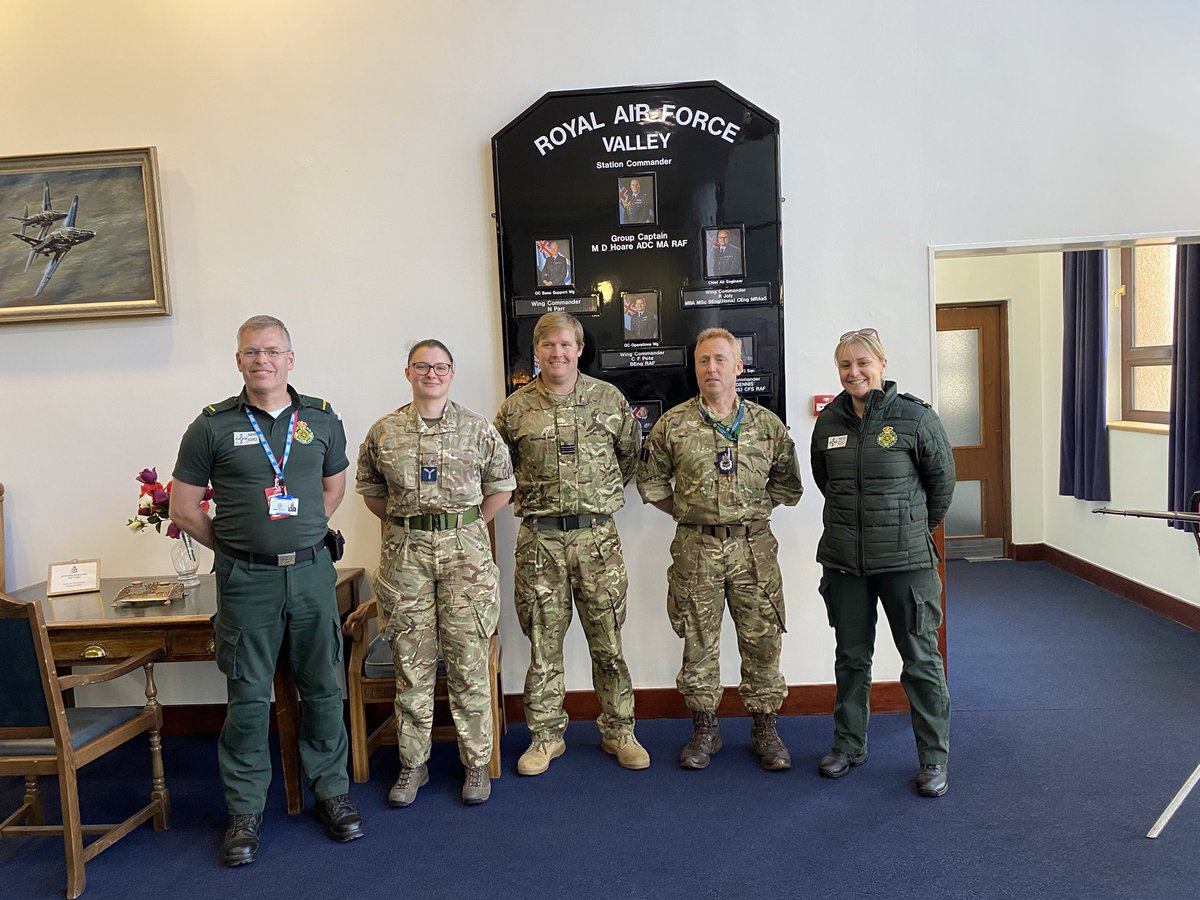 Sarahffridd's tweet photo. Last week was spent training at RAF Valley. Congratulations to our 3 new CFR’s 💪😎 what a fab week with very experienced officers, great asset to the team. Diolch 😊 https://t.co/DqnY3HKCqf