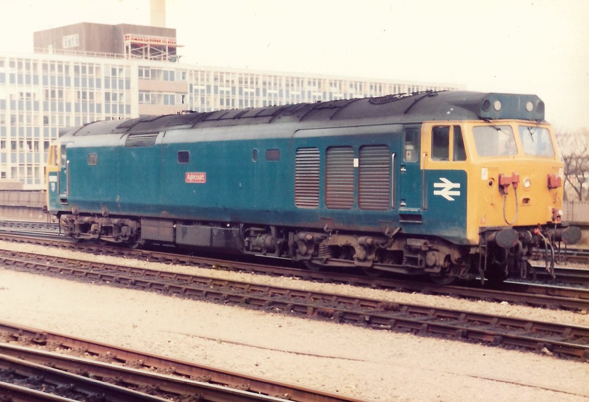 Bristol Temple Meads 17th April 1983
British Rail Class 50 diesel loco 50013 'Agincourt' running light engine off Bath Road depot
The last Hoover to carry BR Blue livery it would be repainted in to Large Logo colours 9/84
#BritishRail #Class50 #Bristol #BRBlue #trainspotting 🤓