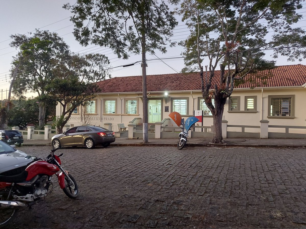 14 aulas, 15 salas e 700 minutos de uma troca enriquecedora. Eu amei facilitar essas oficinas de Cultura de Paz e Direitos Humanos na EMEB Monsenhor João Luiz do Prado. A Educação é a esperança do mundo 📚❤️