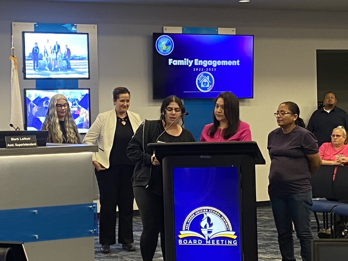 ✊🏽Erika L Zamora (she/her)🌮 (@erikalizette18) on Twitter photo Our families and parent leaders sharing how AAPAC and DELAC empowers them is everything! We must continue to ensure our families feel encouraged and comfortable in sharing, and leading! <a href="/VVUSD_Family/">VVUSD Family</a> thank you for partnering with the community! This is what it’s all about! Our families and parent leaders sharing how AAPAC and DELAC empowers them is everything! We must continue to ensure our families feel encouraged and comfortable in sharing, and leading! <a href="/VVUSD_Family/">VVUSD Family</a> thank you for partnering with the community! This is what it’s all about!