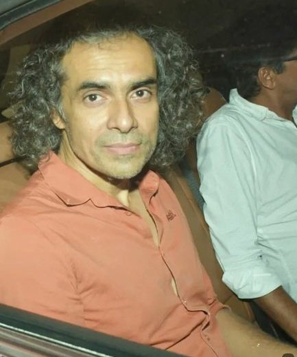 IMTIAZ ALI & ANEES BAZMEE were at the screening of BLOODY DADDY

Time to announce movies for shahid kapoor 🙌

#ShahidKapoor #BloodyDaddy #aneesbazmee #imtiazali