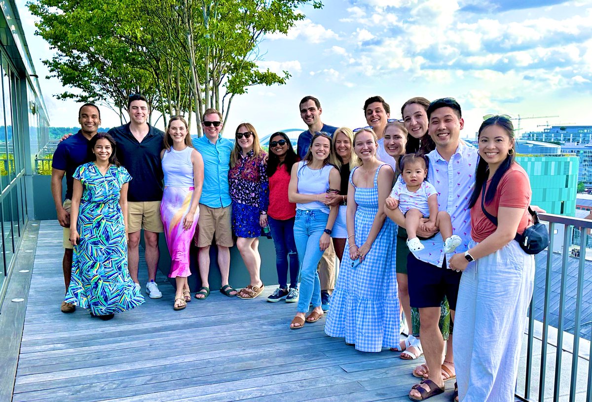 End-of-year team BBQ last weekend — very proud of our @GUUrology residents and their hard work and commitment to excellent patient care this year. Shoutout to our chiefs @MeghanDavisMD, Matt D, and @ChrisPDall for your strong leadership; very excited to see all your accomplish!