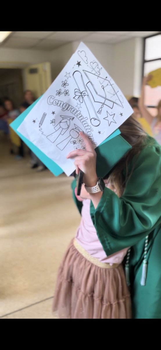 Kelly Foster tweet media