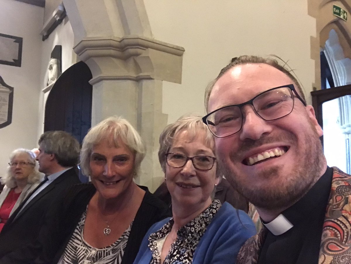 Redlandsparish's tweet photo. Tonight our brand new churchwardens, Lynne and Janet, were sworn in at St Michael’s Tilehurst!

Pray for them as they begin a new ministry in Redlands Parish. https://t.co/PsBUncpLwG