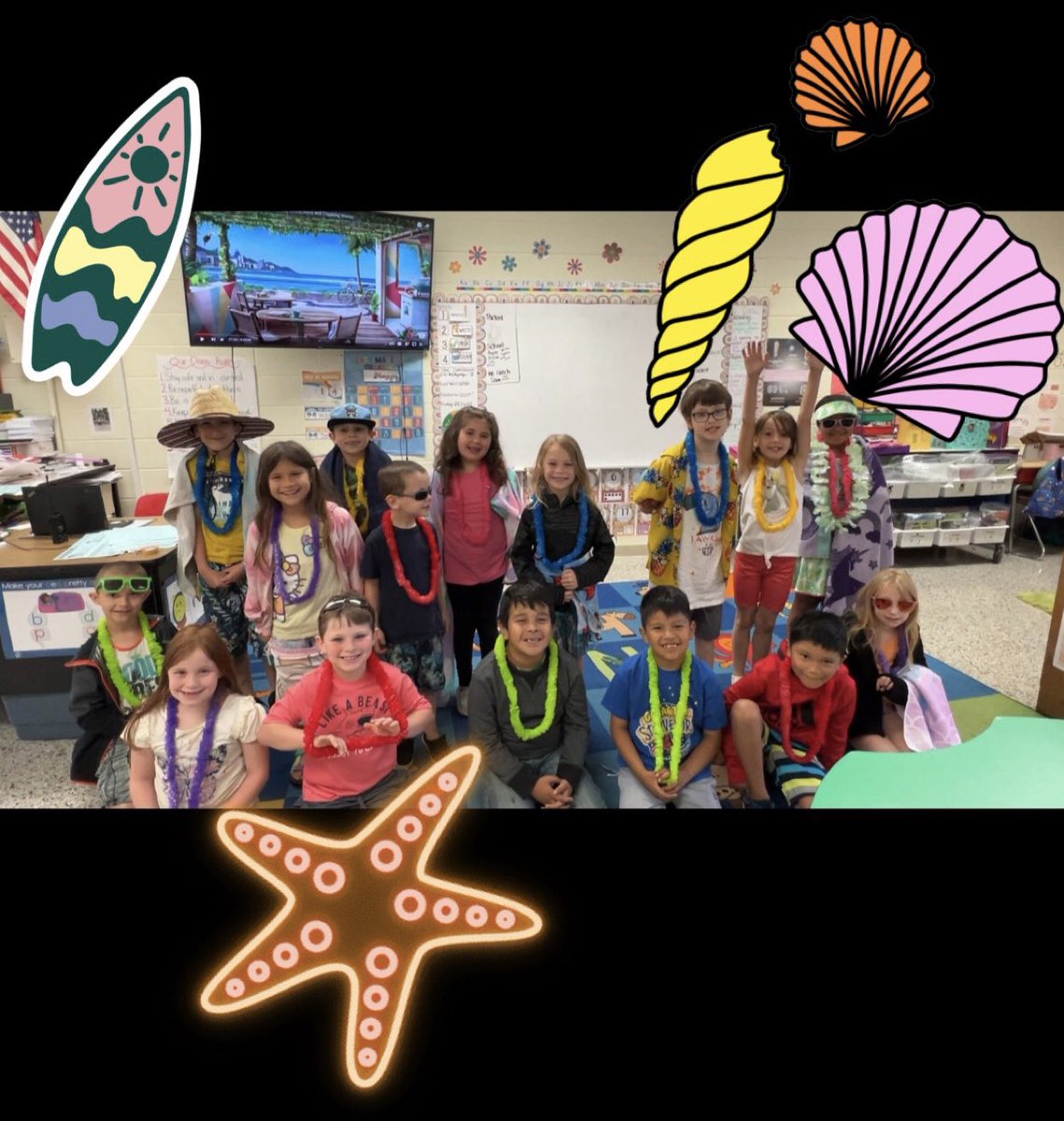 kaaiitt_h's tweet photo. What a week @eastfieldglobal! Beach day, camping day, glow day, oh my! https://t.co/uuYrW4ZSdX