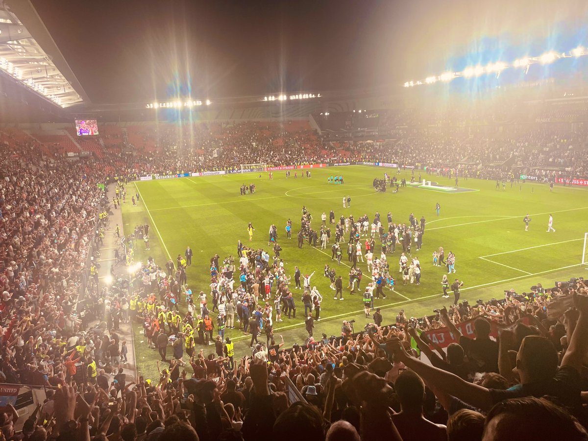 WEST HAM UNITED HAVE WON A EUROPEAN TROPHY. THIS IS WHAT I LIVE FOR. I CANNOT COPE. GET IN THERE. SO SO SO F*CKING BUZZED!!!!!!!!!!! 

PROUD. AS. F*CK. 🏆🇨🇿⚒️ #IRONS