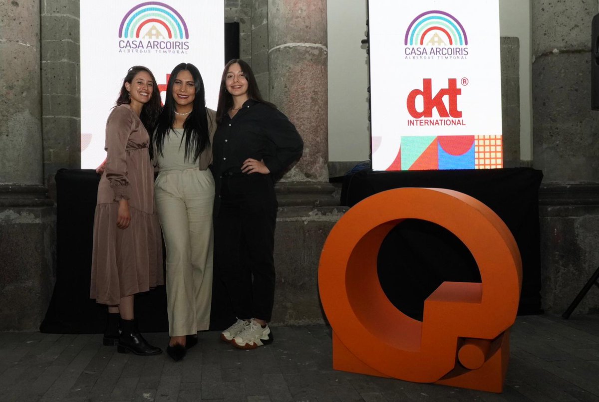 carlosbritolav's tweet photo. En el @Cimagen presentamos #AbrazaLaDiversidad , la campaña de @CanalOnceTV que proyecta las voces de quienes luchan por vivir sus vidas sin miedo a ser quienes son. https://t.co/bLB8x02o0a