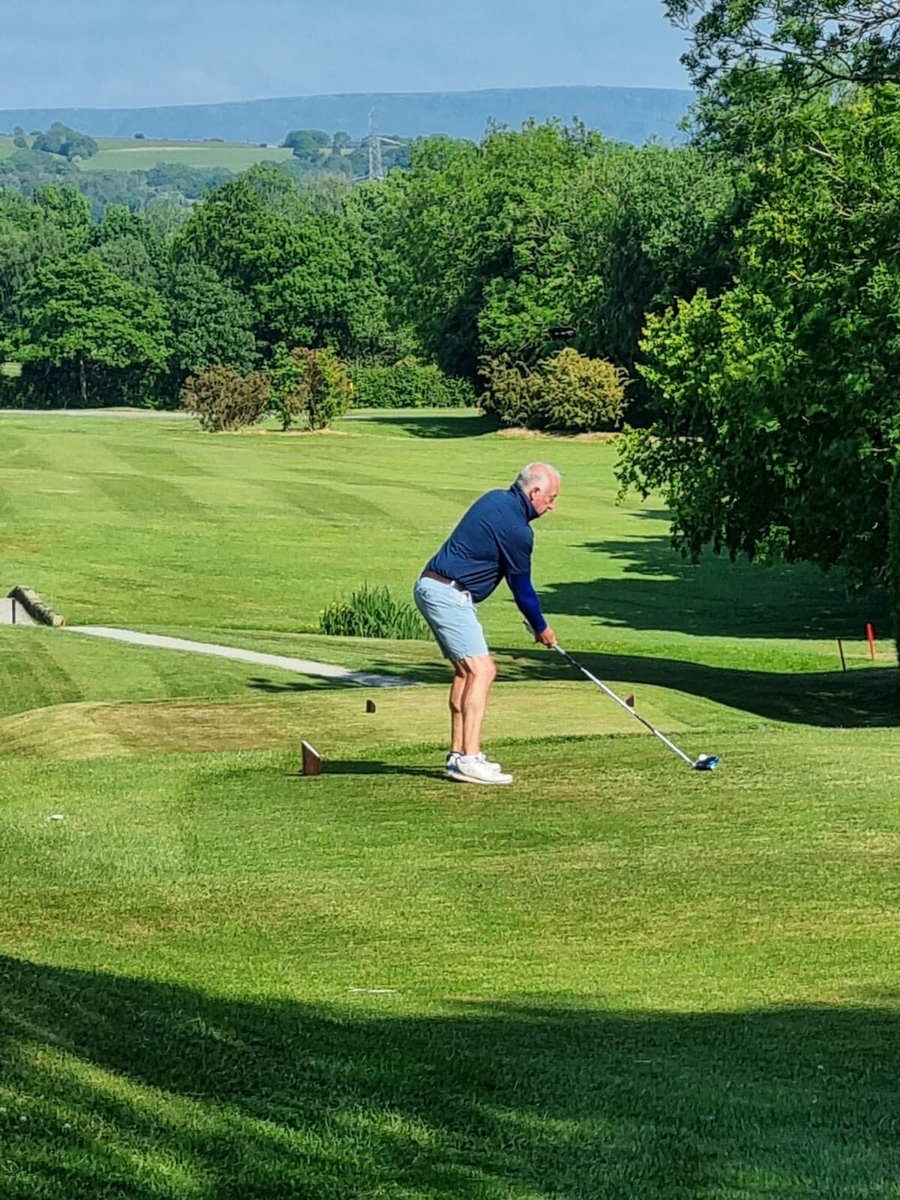 CavGC's tweet photo. In the 5th round of #DandC matches the team went to @romileygolfclub on a beautiful summers evening. There were no easy matches and many went to the 17th and beyond but @romileygolfclub held their nerve to win 7-5. Well played gentlemen. Next up @MarpleGolfClub1 on the 13th June. https://t.co/j4c5WVH1fo