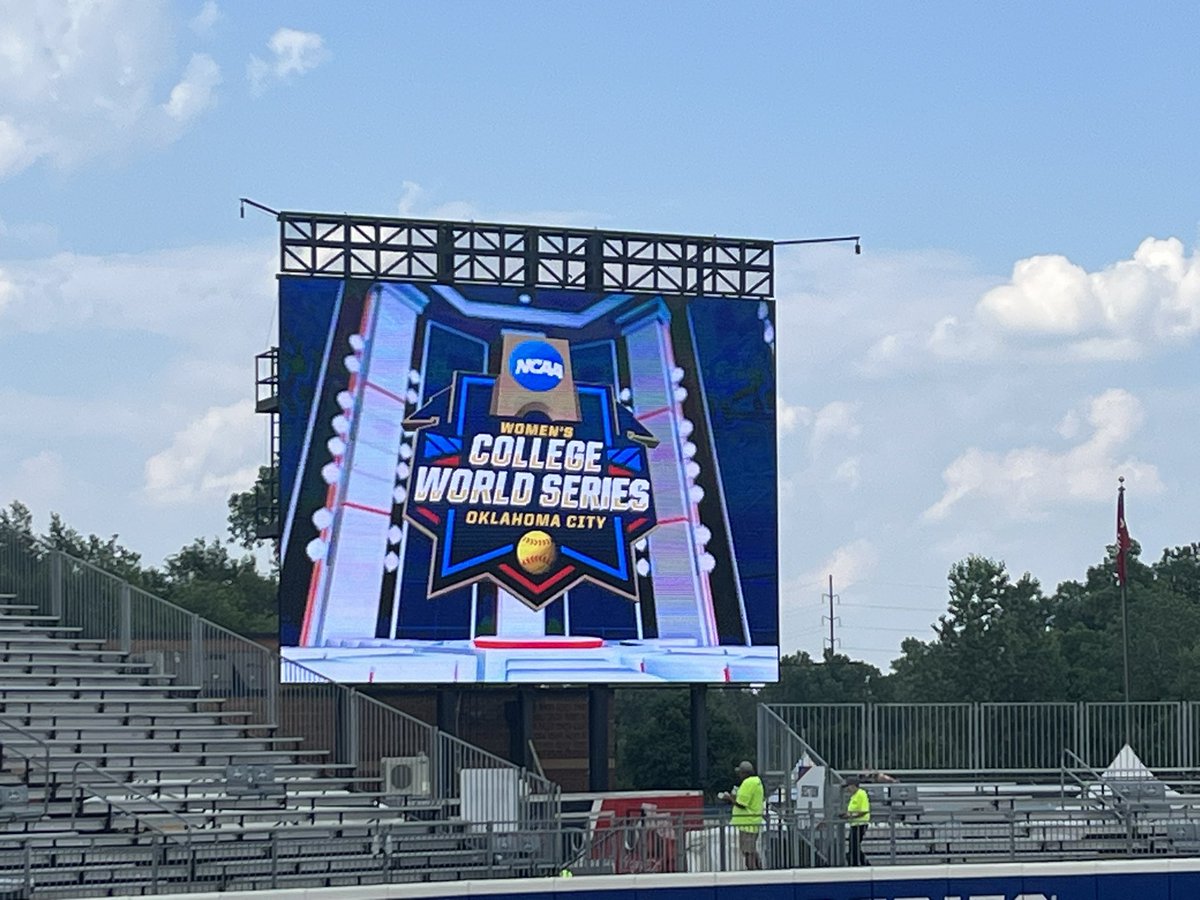Rounding Third Softball Postseason Coverage powered by @decker_sports, and the final few days of the 2023 season are upon us as the WCWS Championship Series starts tonight. #Rounding3rdSB #DeckerSports #WCWS #StrikeoutCancer