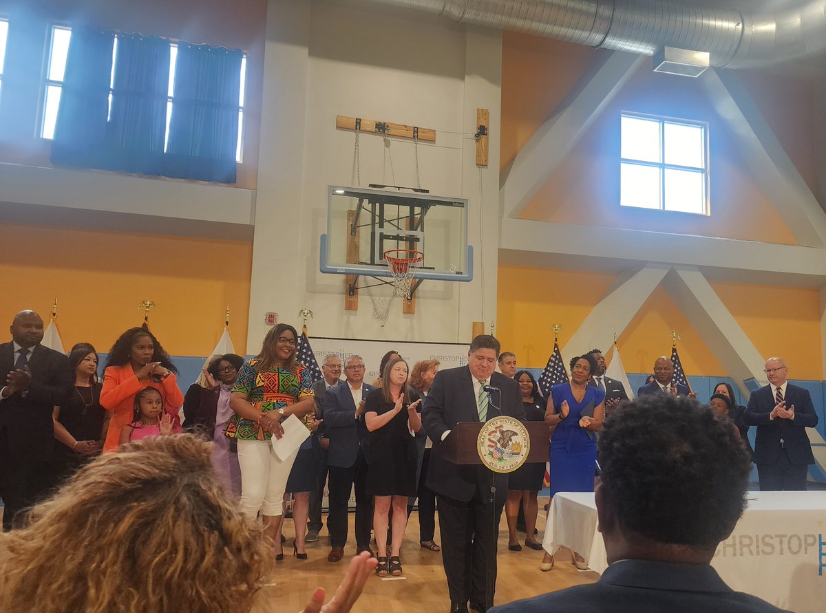 TheCRCL's tweet image. #SmartStartIL provides needed investments in #earlyed—but we can&apos;t stop there.

We commend the IL General Assembly for prioritizing children and families by approving @GovPritzker&apos;s #SmartStart plan as part of the state&apos;s FY24 budget.

Full statement: ow.ly/huen50OIvLv