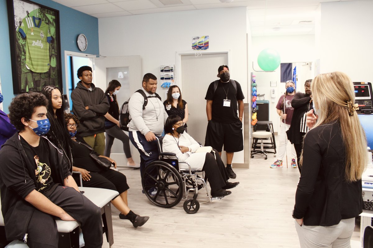VMFHealth's tweet photo. Job shadowing can be an eye-opening experience and a great way to see behind the scenes of a given industry. We are proud to align efforts with @Seahawks wide receiver @TDLockett12 to host youth from Tulsa, Oklahoma for a day of job shadowing at the @KrakenIceplex. https://t.co/b2jRavs9S7