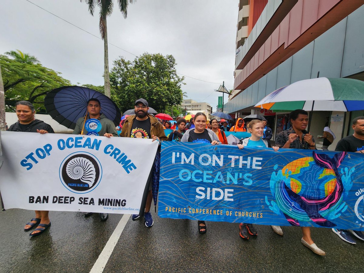 pacblueline's tweet photo. Happy World Oceans Day🌊

We are on the oceans side. Are you?

#StopFukushimaDumping #BanDeepSeaMining 
#WorldOceansDay2023 
@lotupasifika @pangmedia @YoungsolwaraP https://t.co/1760k3UWLP