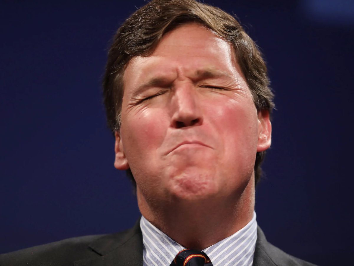 OccupyDemocrats's tweet image. BREAKING: Tucker Carlson is hit with bad news as FOX News sends him a brutal letter putting him on notice that he “violated his contract when he launched his Twitter show on Tuesday,” which means that FOX News can now sue him for a fortune. 

But it gets even worse for Tucker……