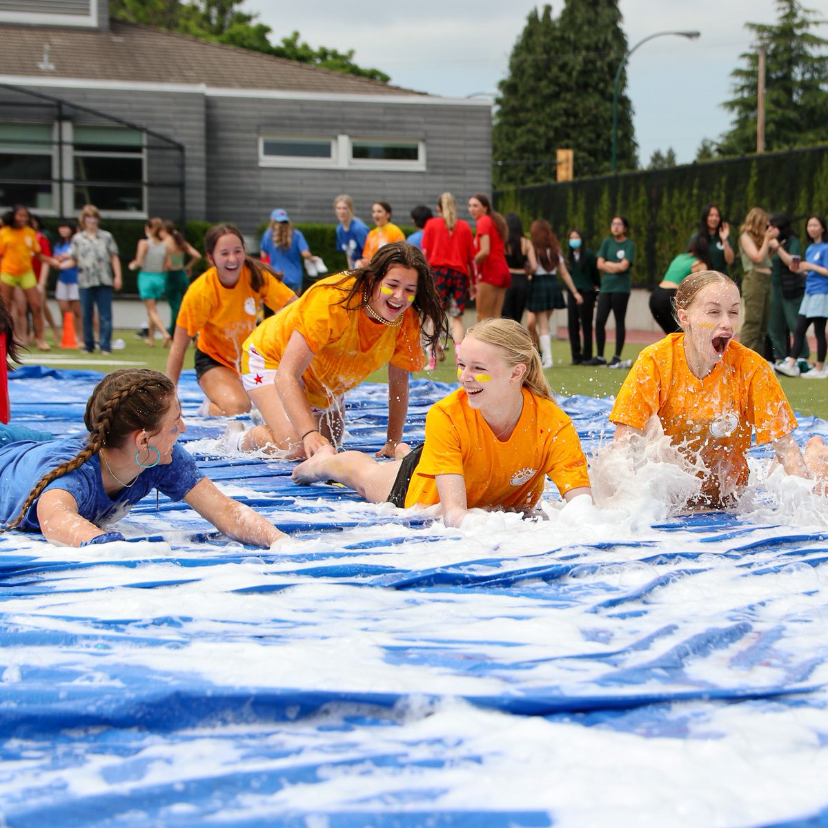 YorkHouseSchool's tweet photo. House Pride was on full display at Fun-O-Rama last week in Senior School!
From epic tug-o-war battles to water balloon toss, students gave it their all to earn precious house points! The day ended with a slip-and-slide and tons of laughter! #myYHS https://t.co/3VidIaP5BE