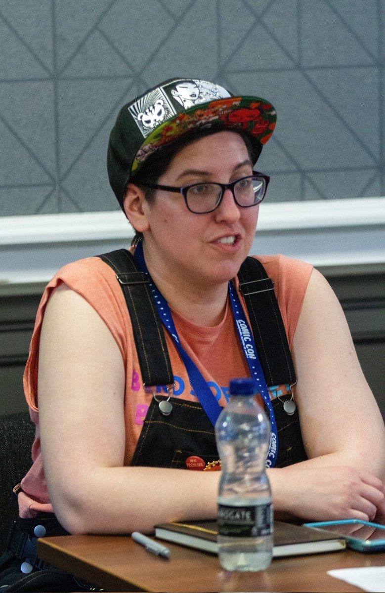 UoPFMC's tweet photo. More from Sunday's #FMC panels at @PComicCon, this time: Pride or Prejudice: The Importance of LGTBQ+ Representation in Film and Media, with @elena_nikifor @devorahshawa
#CeinwynYetton &amp; #TallyAslam @UniPortCCI @UoP_Media https://t.co/hOf7XF3RE8