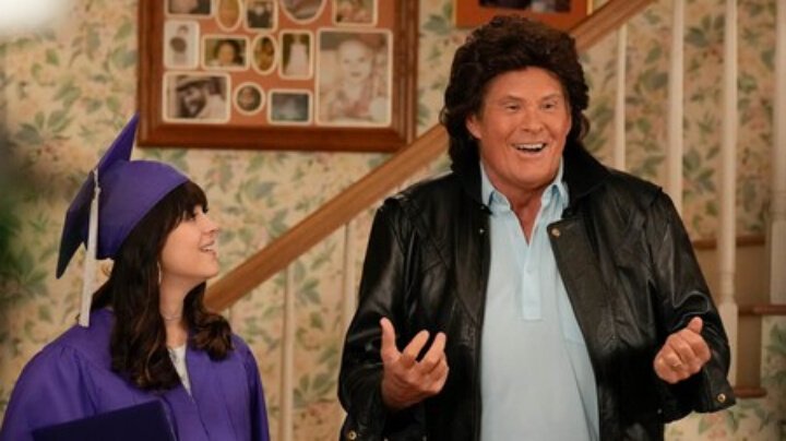 Goldbergupdates's tweet photo. Tomorrow! - Man Of The House:
Erica's graduation is eclipsed by  excitement about the he new baby, Adam and Barry fight for the title of" man of the house" in Murray's absence. 7:30pm on @E4Tweets 👩‍🎓🎉✨
#thegoldbergs #1980something #abccomedy #80snostalgia #1980s #80s https://t.co/WxfLW3VcRF