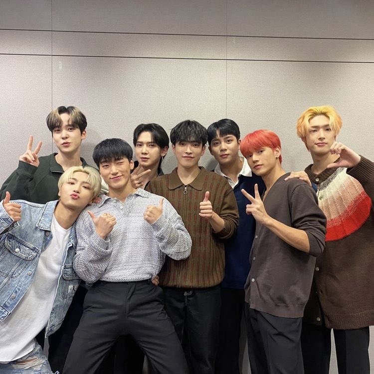 YUNH0SGF's tweet photo. ✨ Hilo de nombres españoles/latinos que tendrían los ateez según mi bestie✨ https://t.co/QT5QbRfuUx