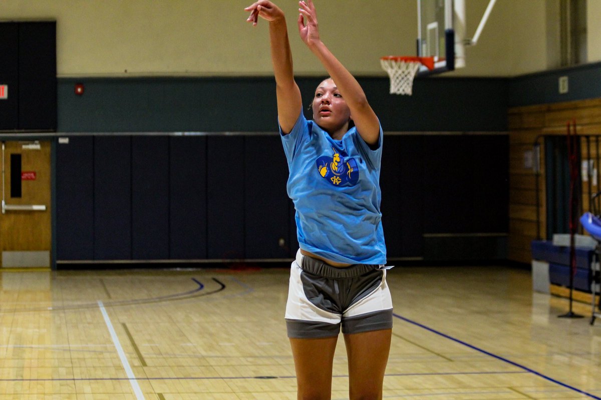 faithh2323's tweet image. 💙💛 #fireback