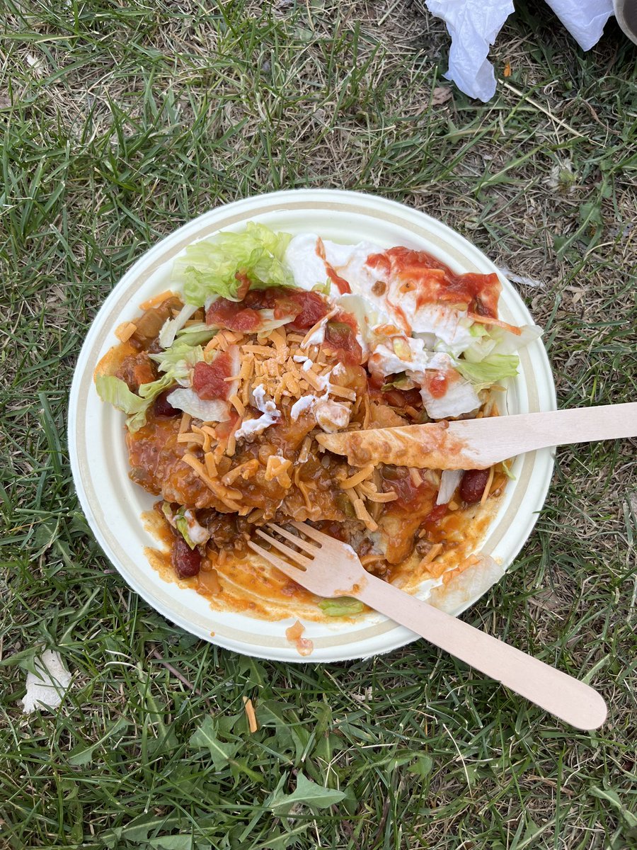 jocelynmcastro's tweet photo. A delicious meal and a little friendly competition at our division’s family gathering. Litowaahkomstii’oppi - where we all gather to play games. Thank you to all who worked hard to put on a great event! #treaty7territory @HolySpiritRCSD @SFleth https://t.co/bVC76j3h29