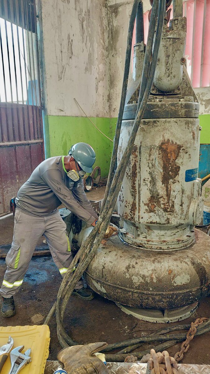 essmar_esp's tweet photo. Essmar activa protocolo de actuación por afectación en la bomba titular de la EBAR Norte. 

Equipos técnicos y operativos, continúan trabajando desde el pasado martes 6 de junio, en la reactivación del funcionamiento de la, EBAR Norte, seguir hilo ⬇️ https://t.co/YDTqwCFC2V