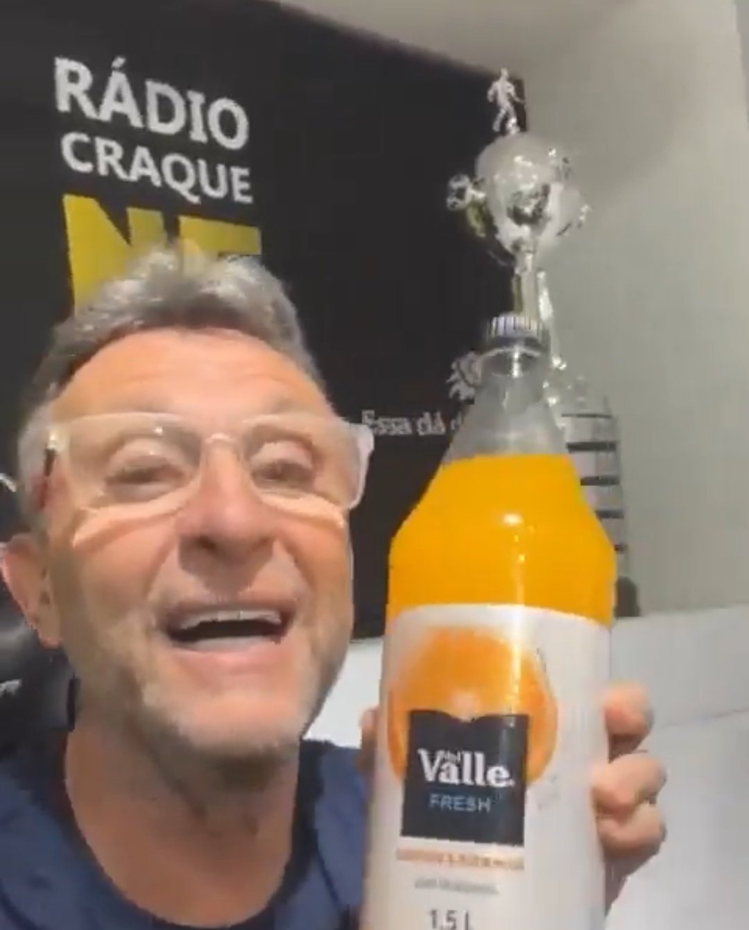 FyDazIAXgAAqWDB?format=jpg&name=large